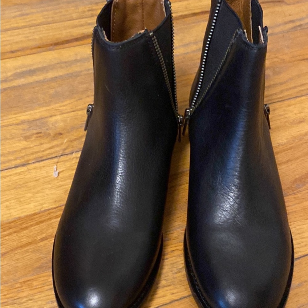 Womens shoes